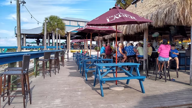 Tiki boat pub crawl on the Manatee River