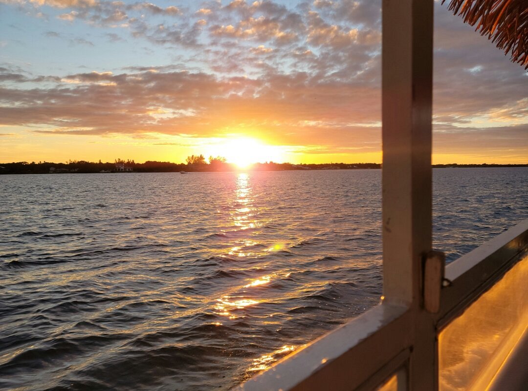 Sunset party cruise on the Manatee River